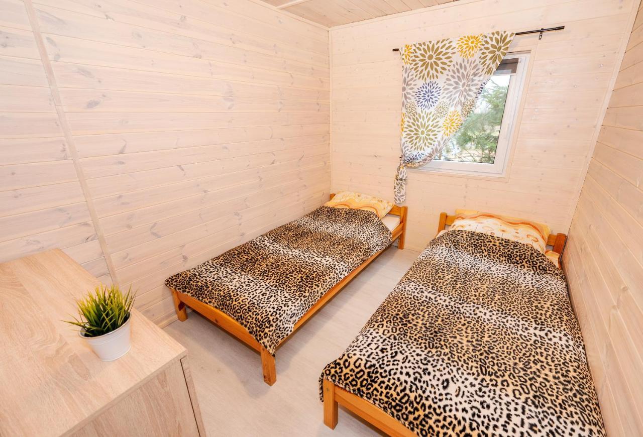Przyjazna Osada - Domki I Apartamenty Ujście-Darłowskie Buitenkant foto