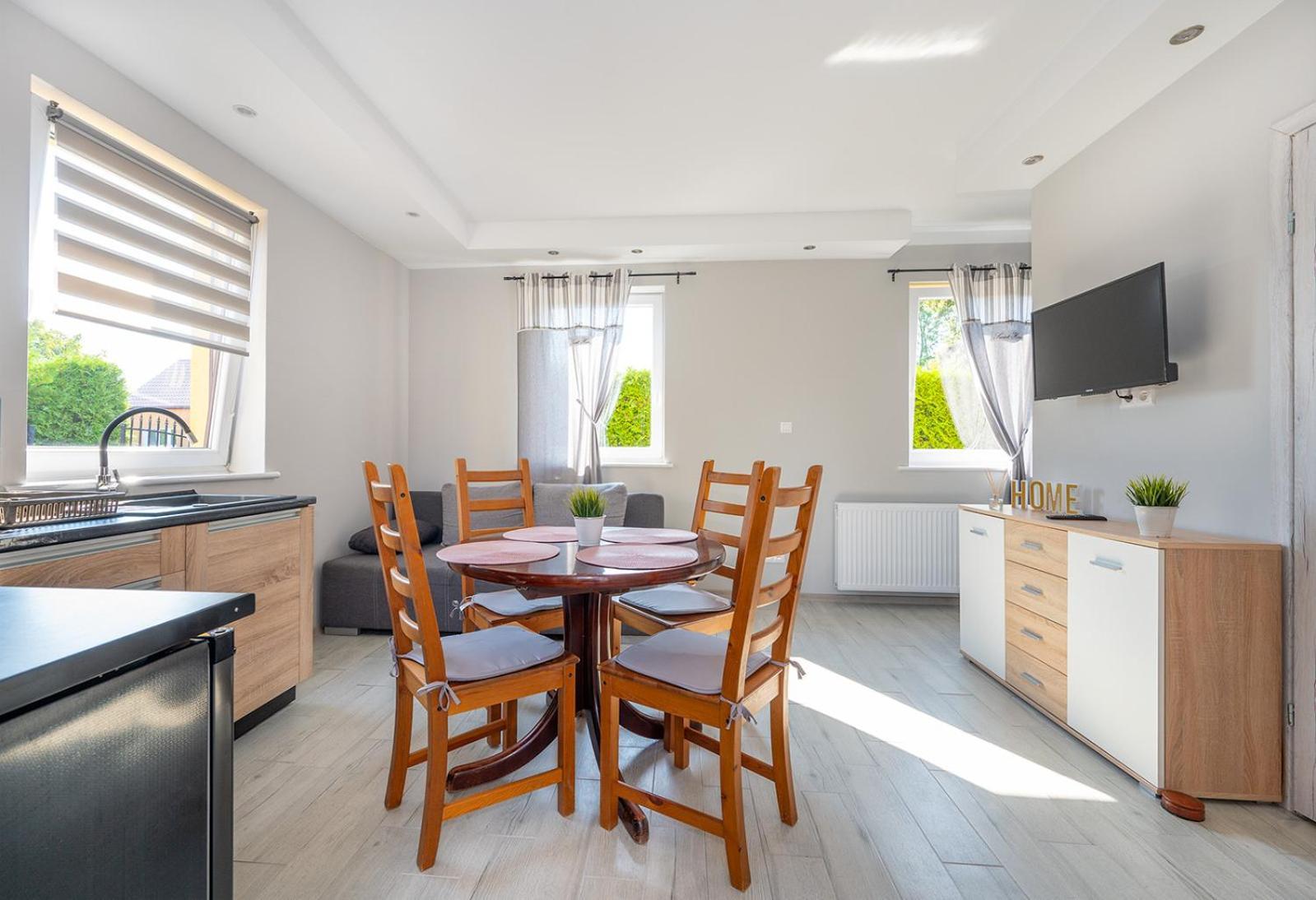 Przyjazna Osada - Domki I Apartamenty Ujście-Darłowskie Buitenkant foto