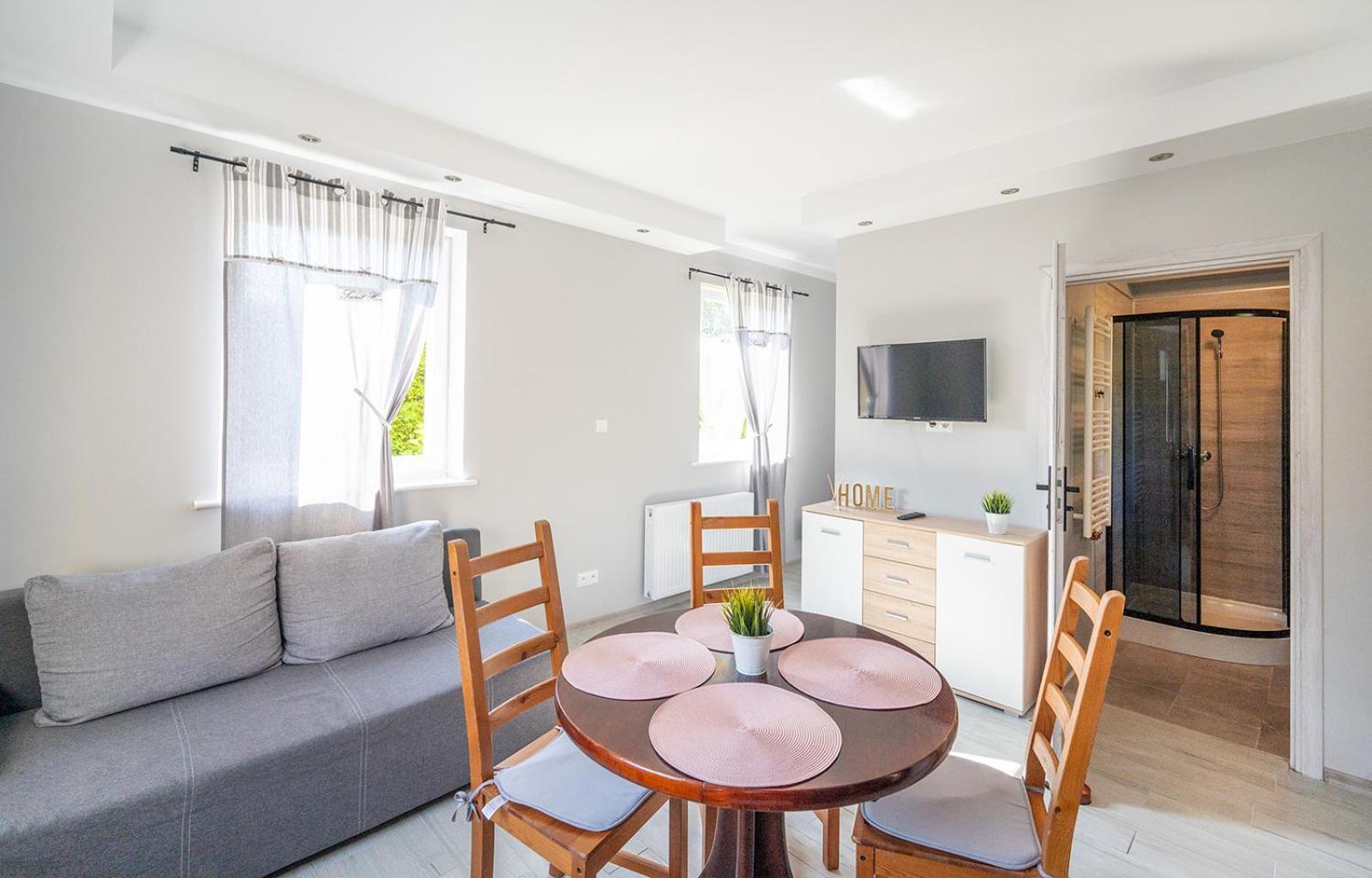 Przyjazna Osada - Domki I Apartamenty Ujście-Darłowskie Buitenkant foto